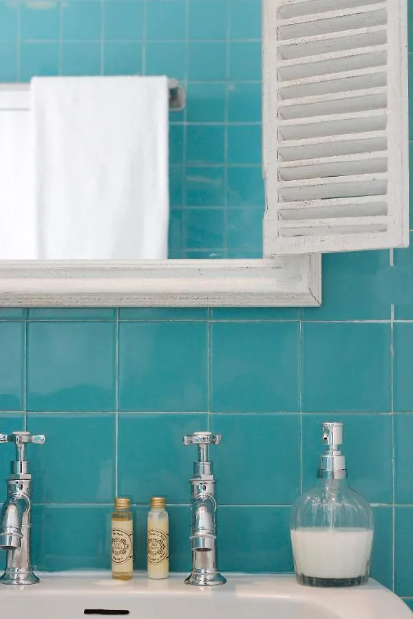 Magnolia Guesthouse Lisbon Bed & Breakfast